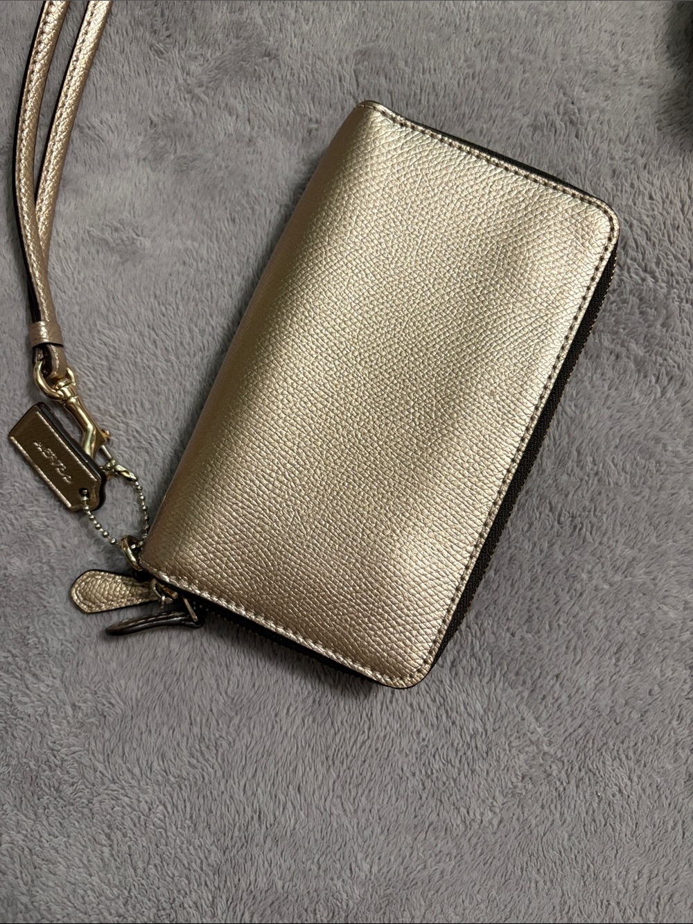 Coach Metallic Gold Wristlet Clutch - Picture 2 of 3